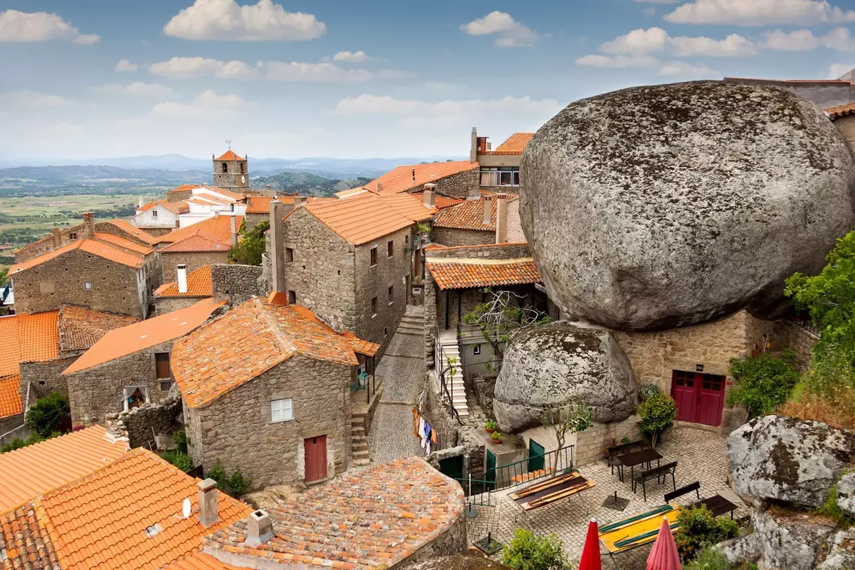 Eight places House of The Dragon - Monsanto Portugal