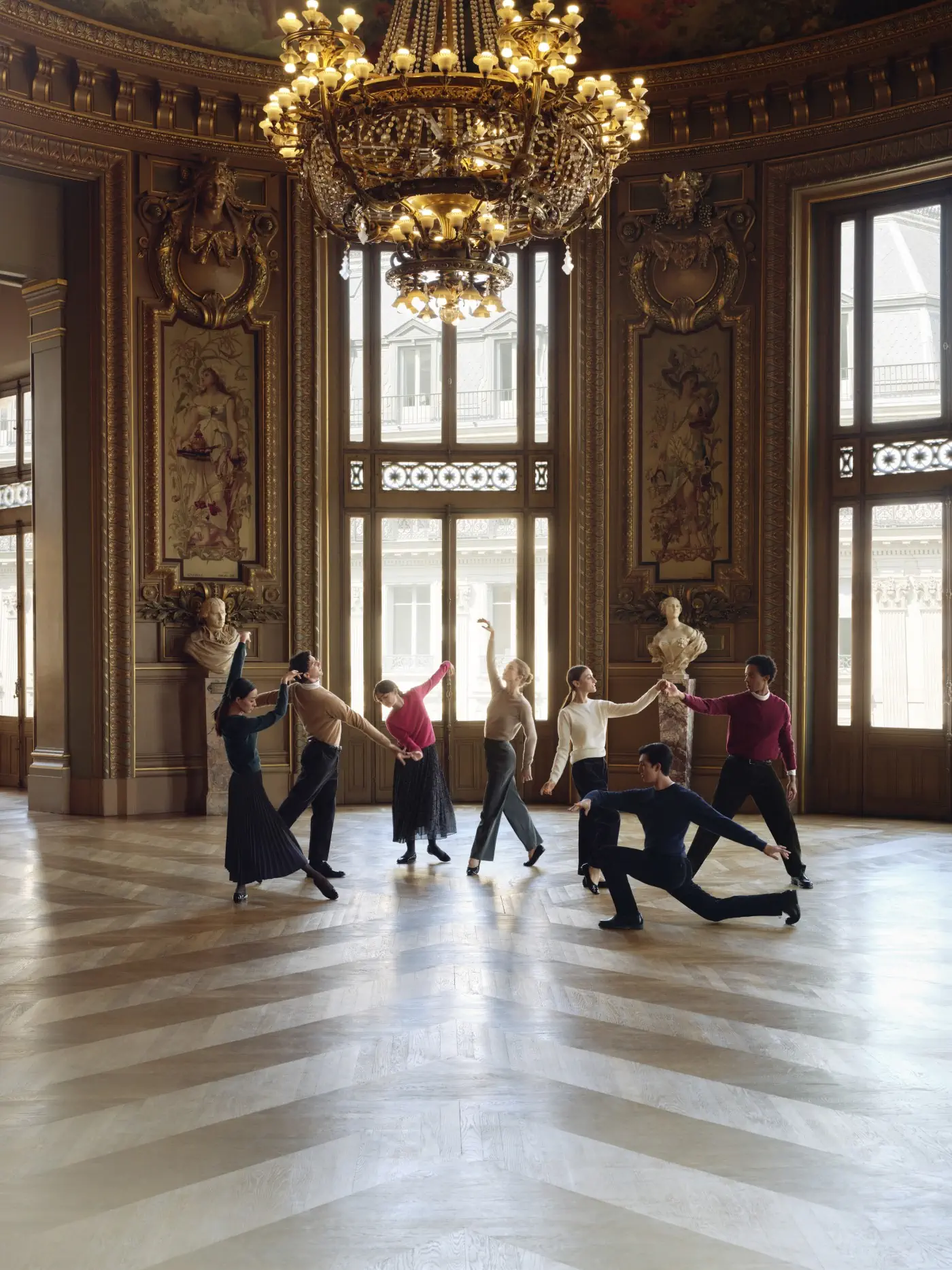 UNIQLO Opéra Dances with the Opéra National de Paris in Harmonious Collaboration
