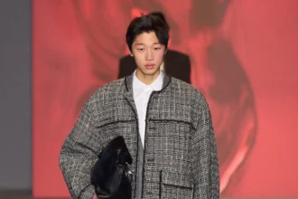 Seoul to Paris in Stitches: WOOYOUNGMI Fall 2024 Blurs Borders with Savvy Chic